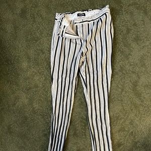 Express women’s ankle pants